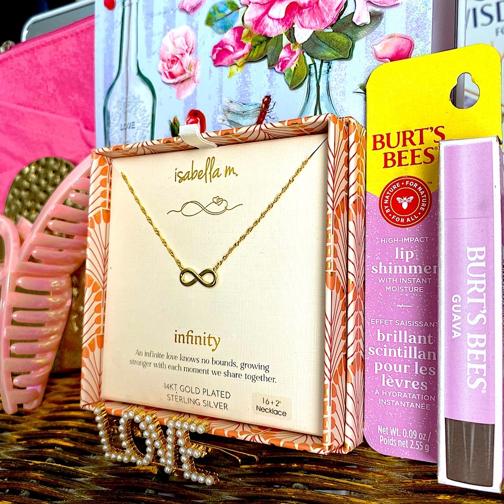 Abella Gold-Plated Infinity& FREE  Burt’s 🐝 lip shimmer or pink iridescent clip